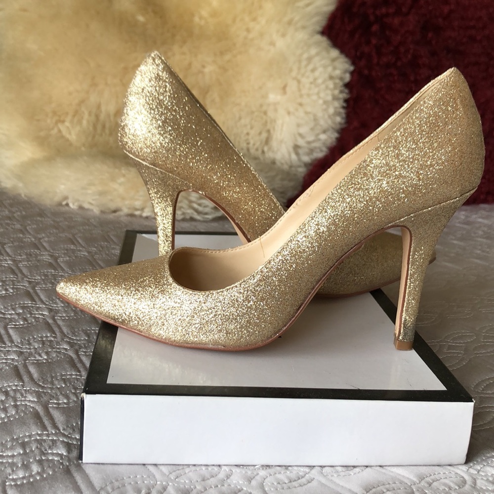 Nine West Jackpot Gold Glitter Heel